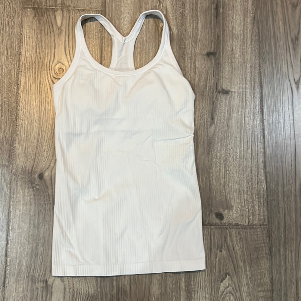 Ebb to street tank lululemon size 6